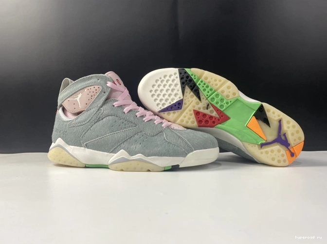 Retro Grey Neutral Air Jordan CT8528-002 7 0702